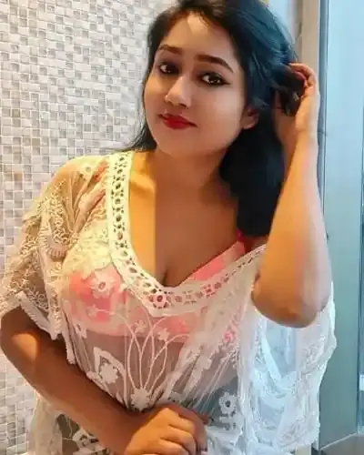 Escort Adoni